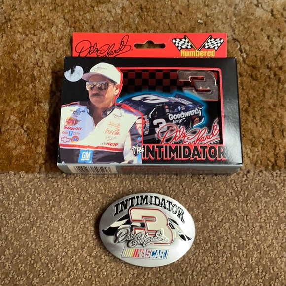 NASCAR Dale Earnhardt playing cards & belt buckle